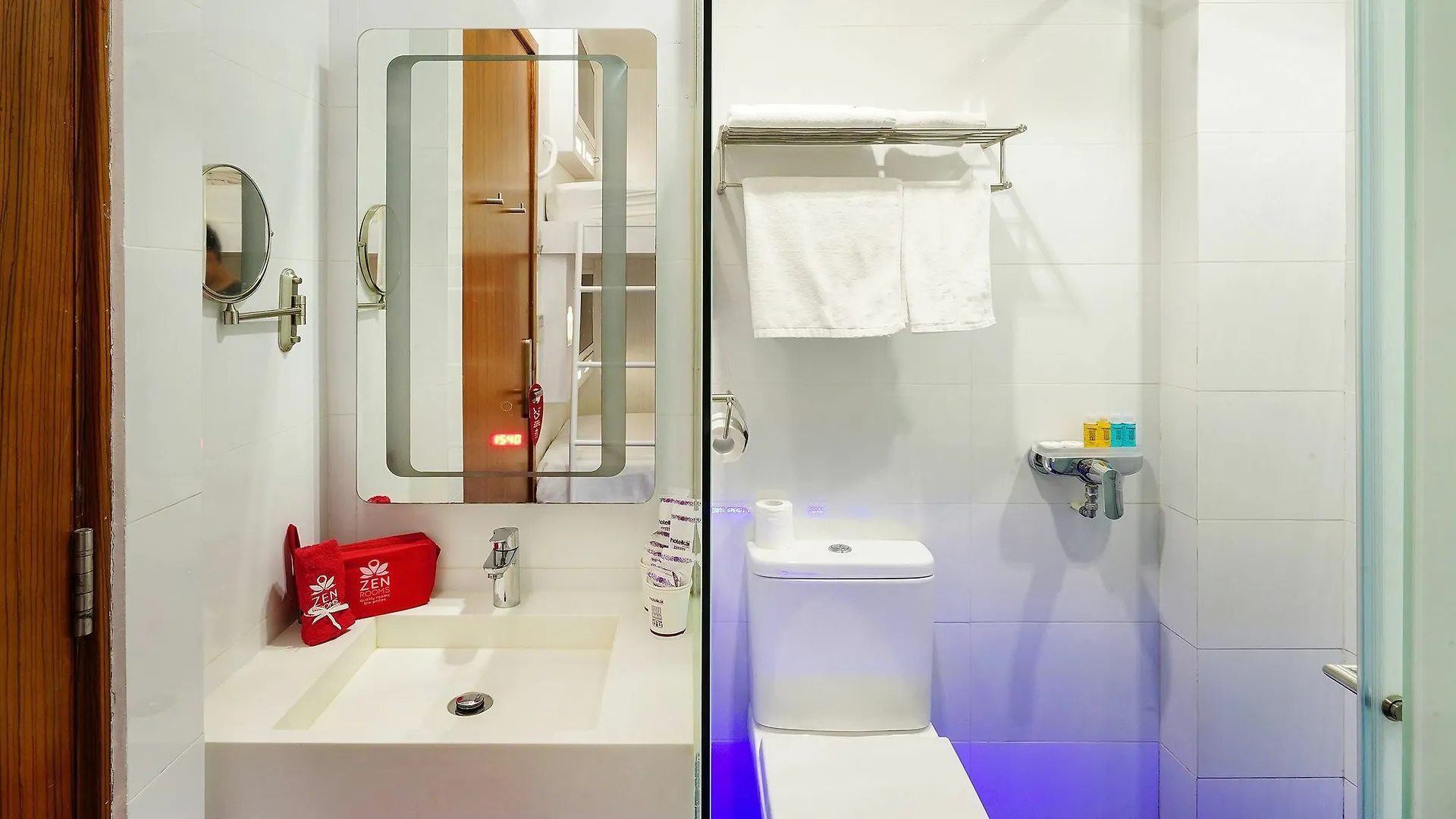 Zen Rooms Suntec Singapore Hotel