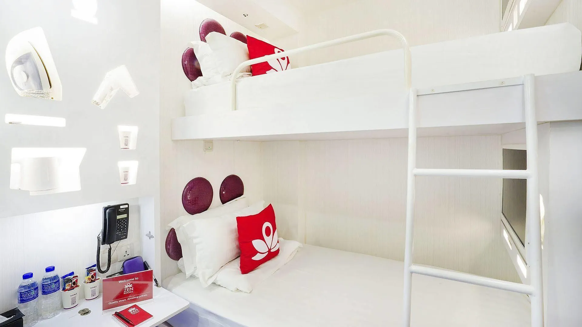 Zen Rooms Suntec Singapore 3*,  Singapore