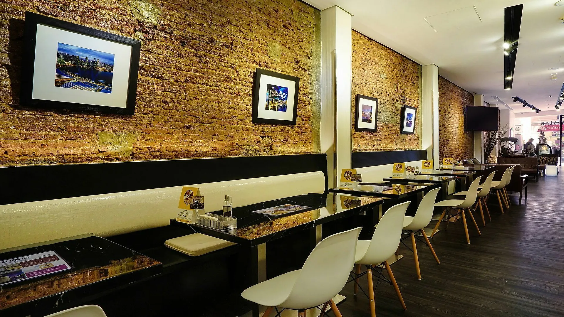 Zen Rooms Suntec Singapore