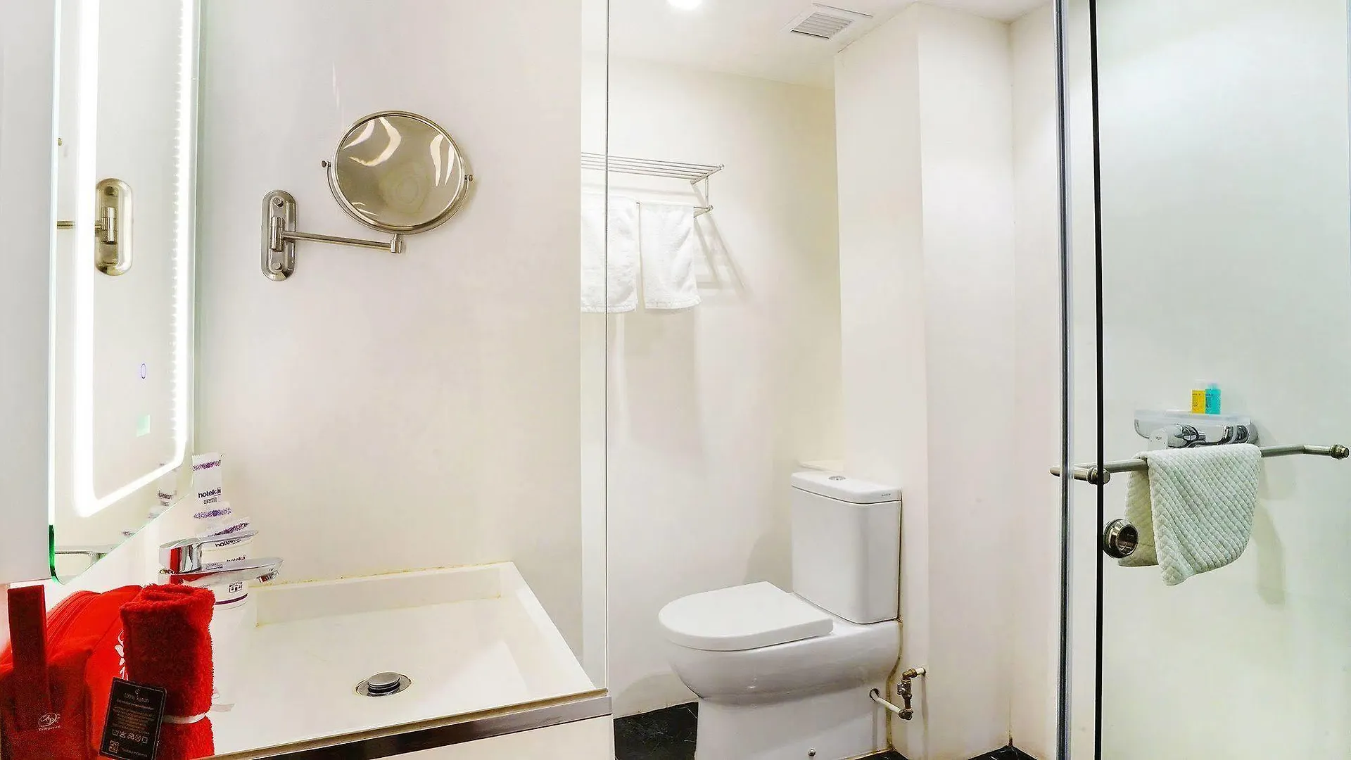 Zen Rooms Suntec Singapore 3*,