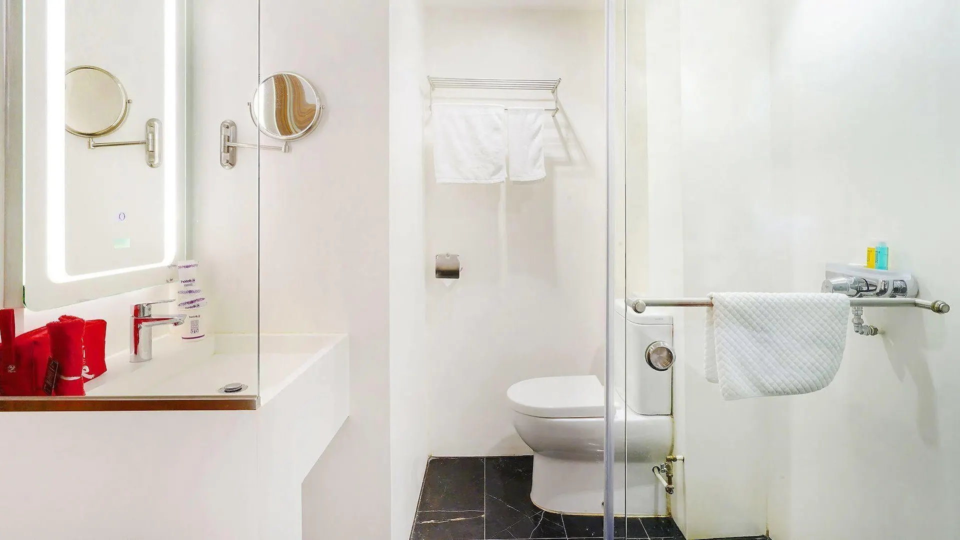 Zen Rooms Suntec Singapore Hotel